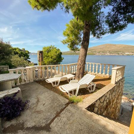 Donji Okrug  Seaview & Beachfront Apartments Jakov מראה חיצוני תמונה