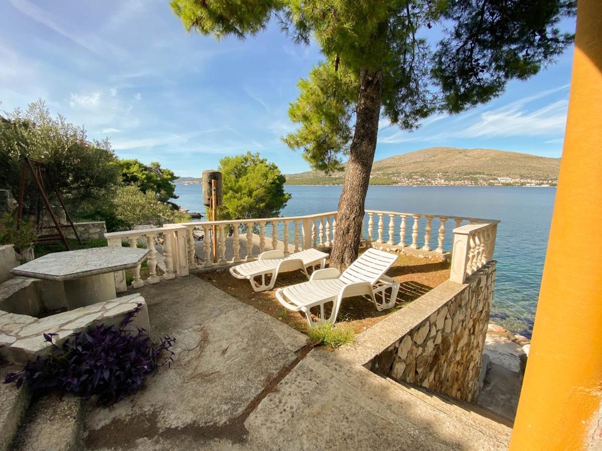 Donji Okrug  Seaview & Beachfront Apartments Jakov מראה חיצוני תמונה