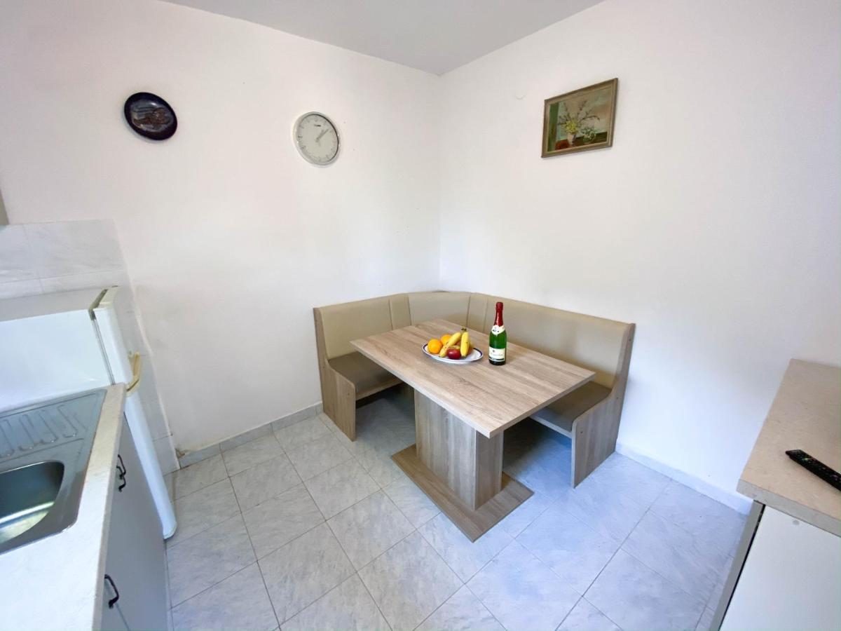 Donji Okrug  Seaview & Beachfront Apartments Jakov מראה חיצוני תמונה