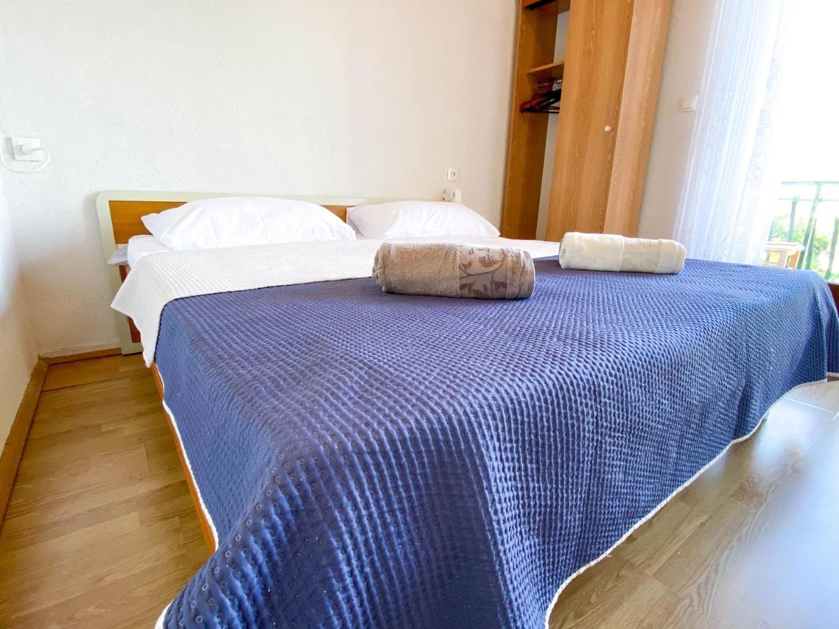 Donji Okrug  Seaview & Beachfront Apartments Jakov מראה חיצוני תמונה